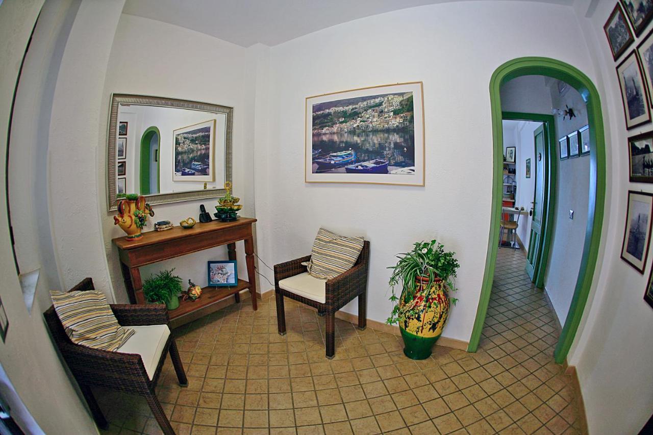 La Veduta * Scilla